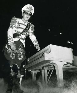 Elton John,  1982 , NYC.jpg